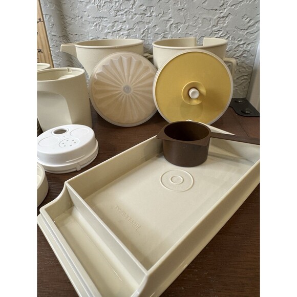VTG Tupperware Harvest Gold Cream Lot Salt Pepper Cream Sugar Butter 14 Pieces - Picture 3 of 8
